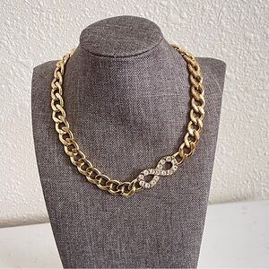 Elegant Gold Chain Necklace with Crystal Accents